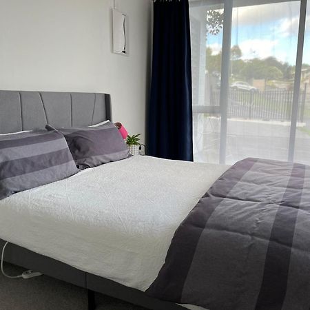 Totara Vale, Free Coffee, Parking And Wifi, Near Glenfield Mall And Highway 18,1 Auckland Buitenkant foto